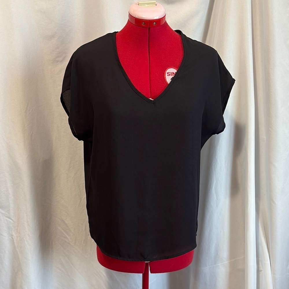 Revamped Elegant Black V-Neck Blouse XS134